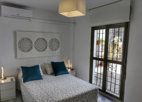 Calle San Basilio - Patios. Aparcamiento gratis, Córdoba